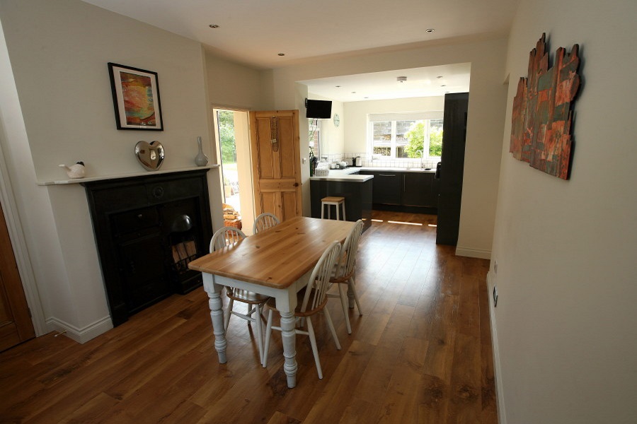 Kitchen dining